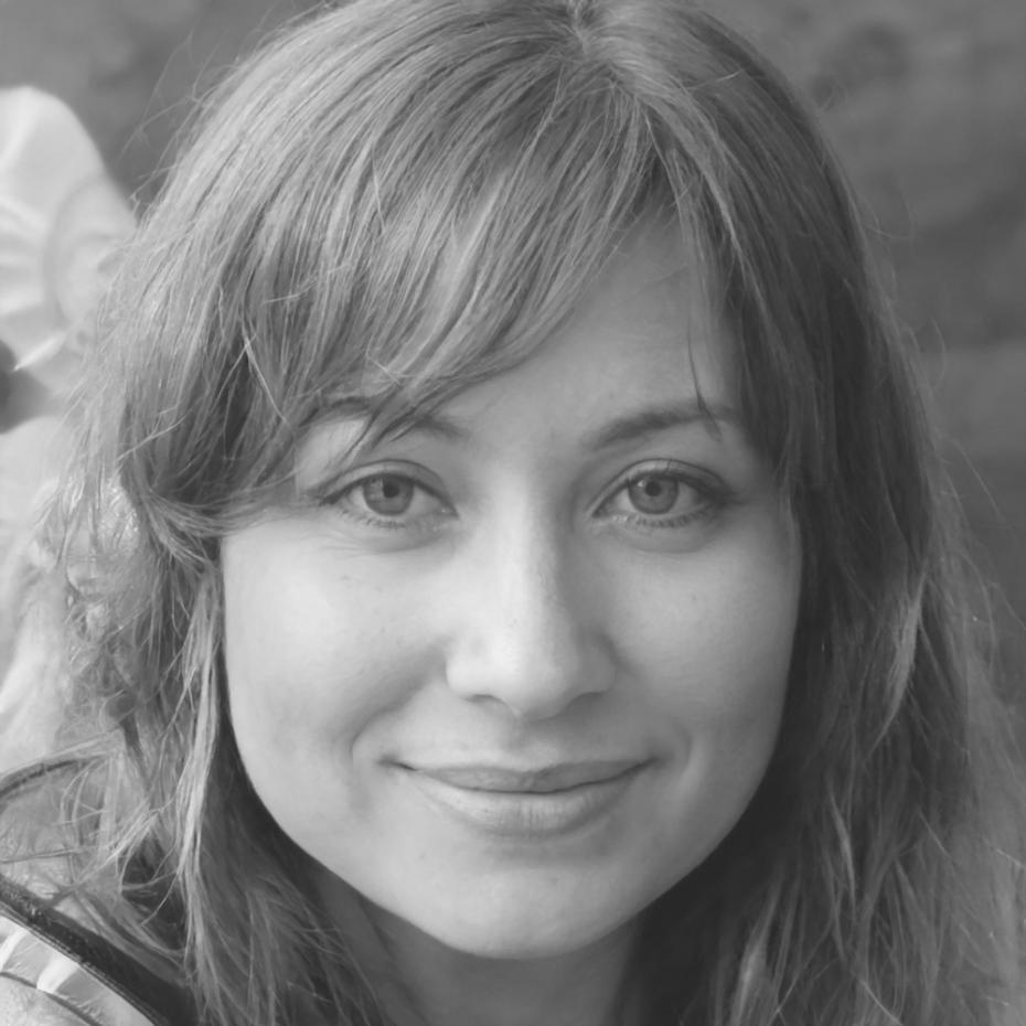 Porträtfoto von Thea Bergfeld